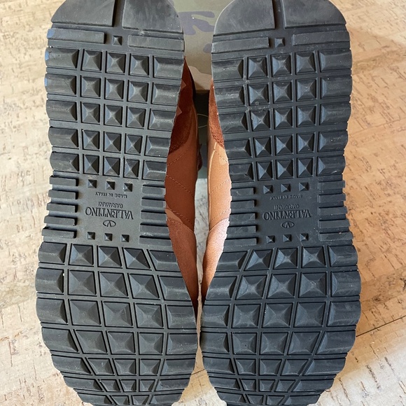 Valentino Garavani Rockstud Camouflage sneakers - Pink size 7 - Picture 10 of 13